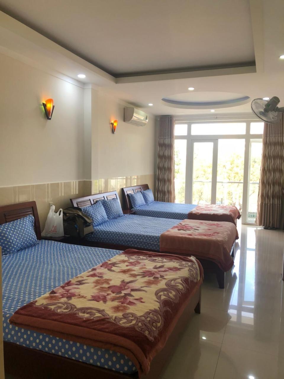 Nha Nghi Binh Yen Bed & Breakfast Pleiku Exterior photo