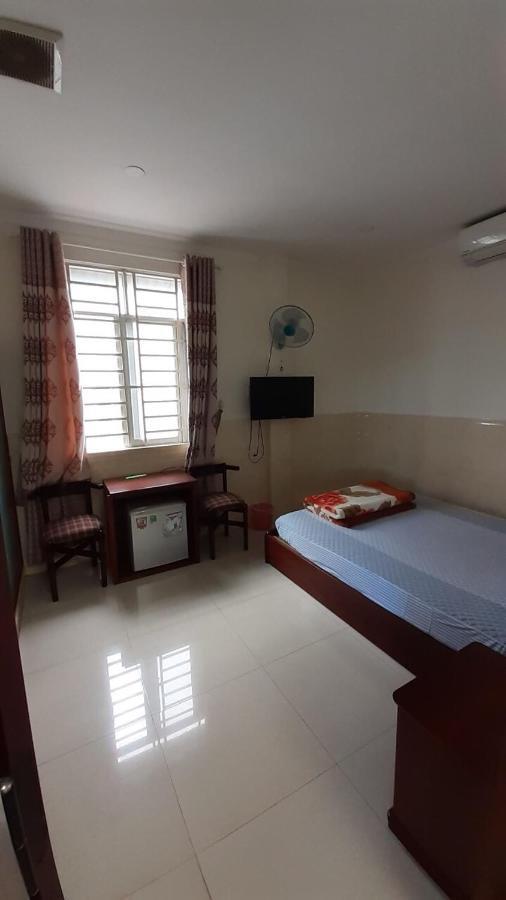 Nha Nghi Binh Yen Bed & Breakfast Pleiku Exterior photo